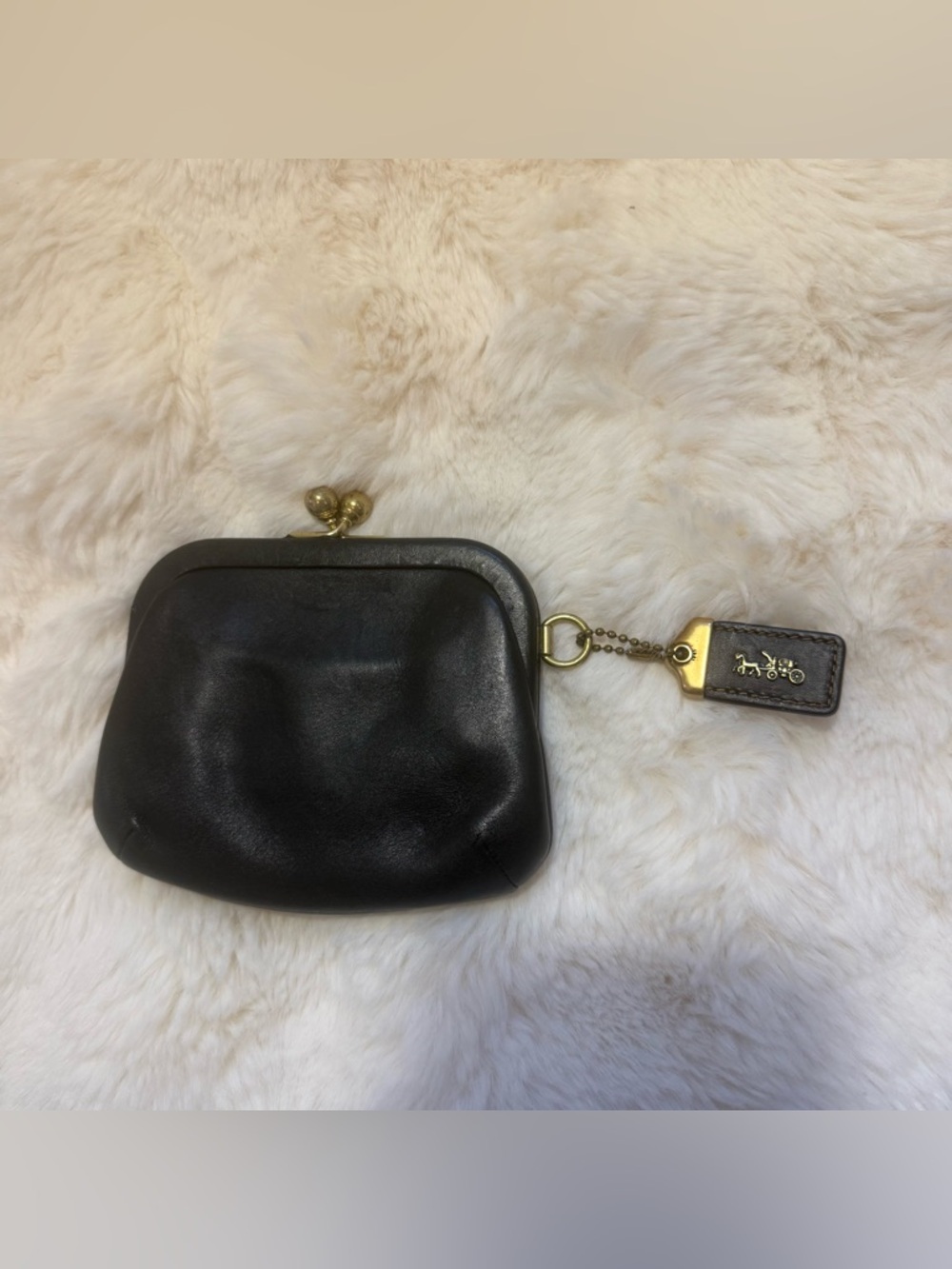Vintage Coach Classic Black Leather Kiss-Lock Coin Purse